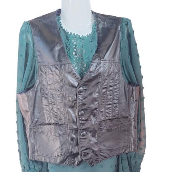 Womens Genuine Leather Black Vest 4 Buttons & Pockets Made In Mexico - Picture 3 of 9
